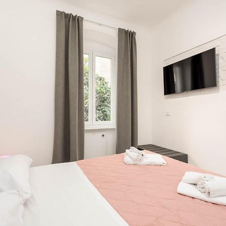 35 Via Torino, Terre Marine Apartment ลาสเปเซีย ภายนอก รูปภาพ